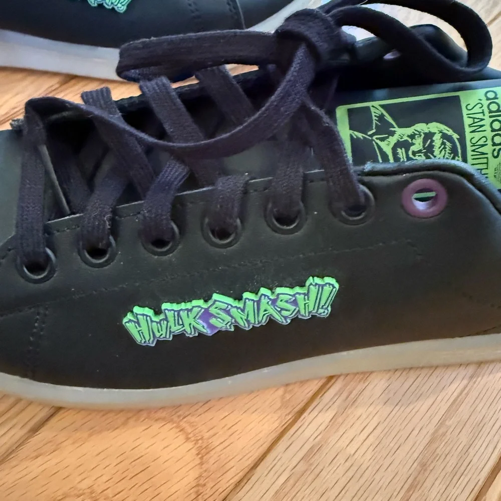 Hulk Smash Adidas Marvel Black and Green Kids Sneakers 6.5